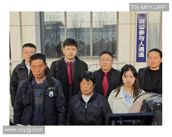 足球明星家属遭绑架视频曝光引发社会广泛关注与讨论